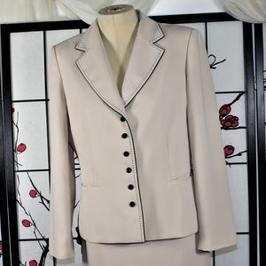 TAHARI Other - CAREER SKIRT SUIT BEIGE TAHARI 16 TAHARI Other - CAREER SKIRT SUIT BEIGE TAHARI 16